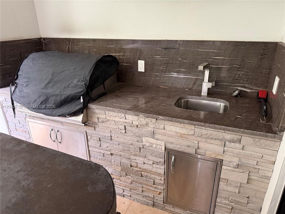 For Rent: $11,500 (4 beds, 4 baths, 2901 Square Feet)