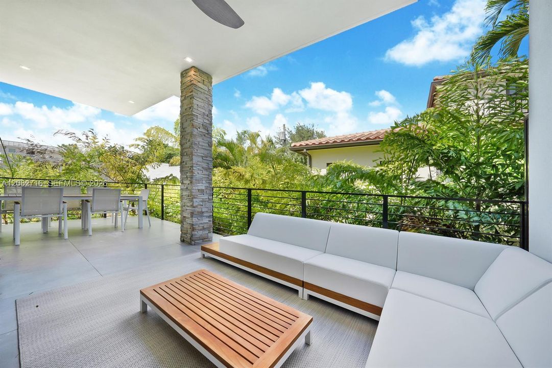 For Rent: $11,500 (4 beds, 4 baths, 2901 Square Feet)