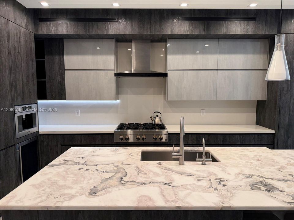 For Rent: $11,500 (4 beds, 4 baths, 2901 Square Feet)