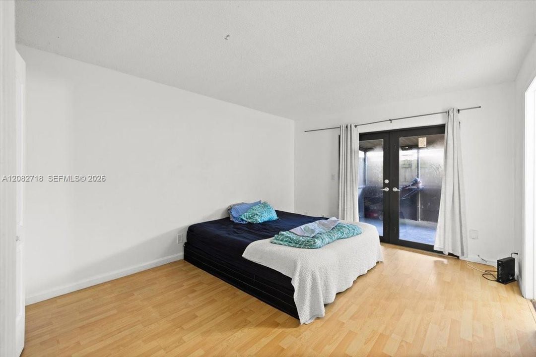 На продажу: $365,000 (3 спален, 2 ванн, 1150 Квадратных фут)