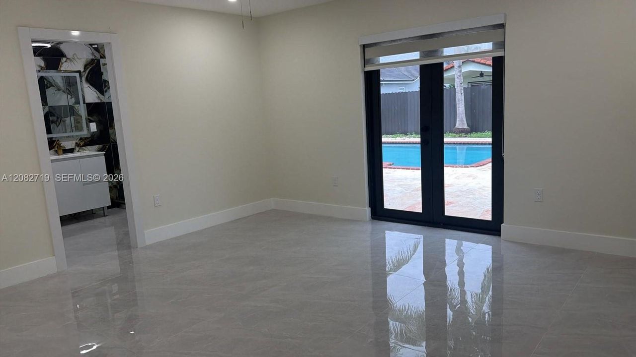 For Rent: $5,500 (4 beds, 3 baths, 1673 Square Feet)