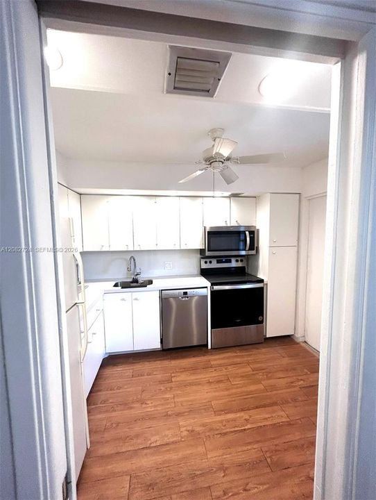 En Renta: $1,650 (1 camas, 1 baños, 900 Pies cuadrados)