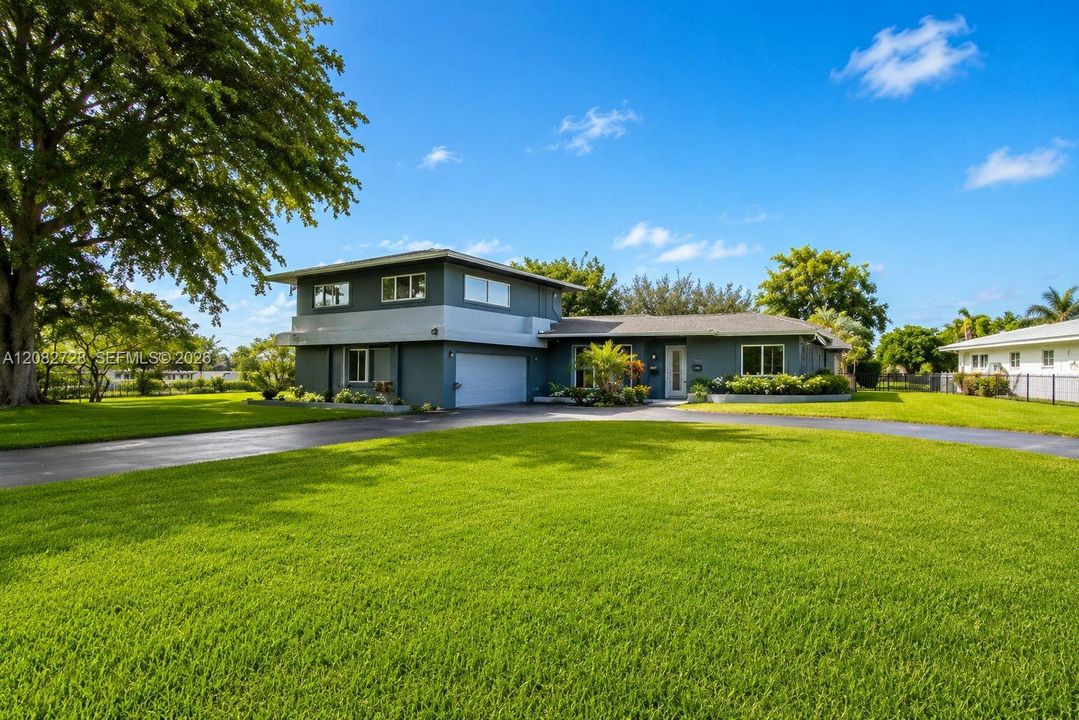 For Sale: $1,150,000 (4 beds, 3 baths, 2791 Square Feet)