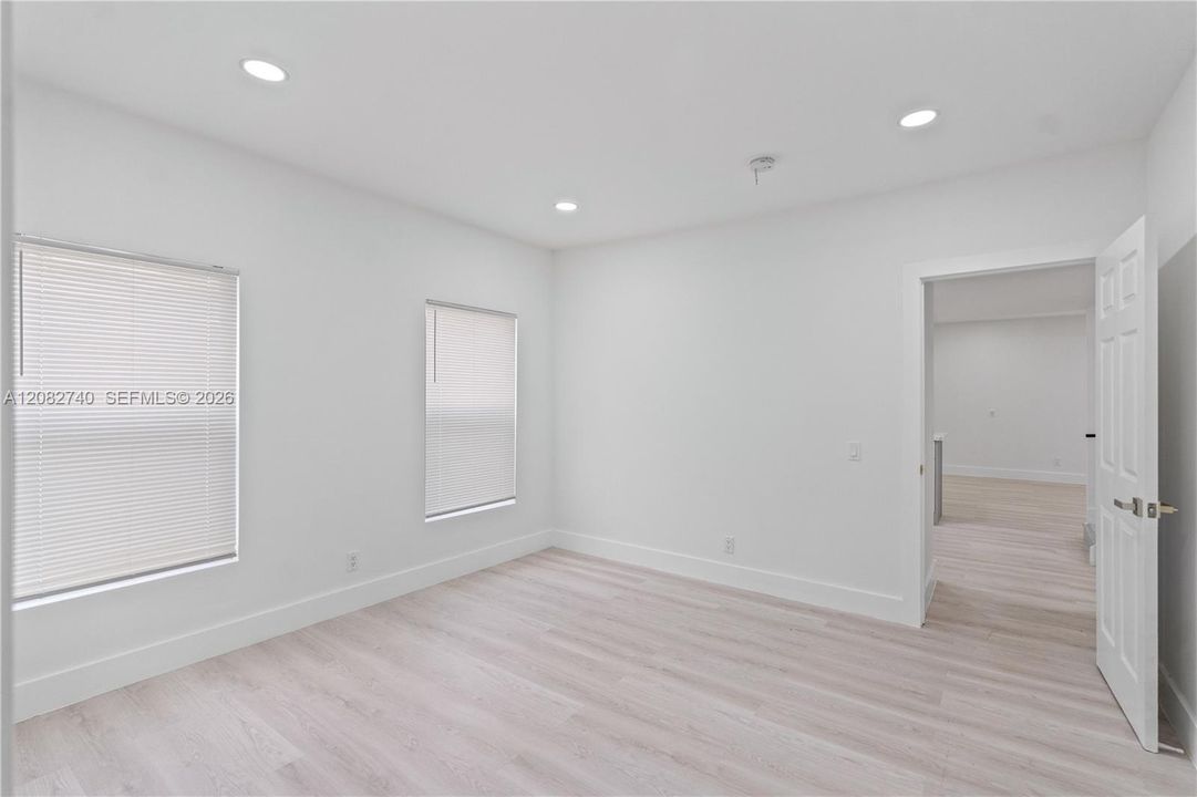 En Venta: $760,000 (5 camas, 3 baños, 2292 Pies cuadrados)