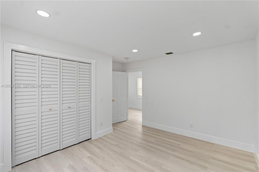 En Venta: $760,000 (5 camas, 3 baños, 2292 Pies cuadrados)