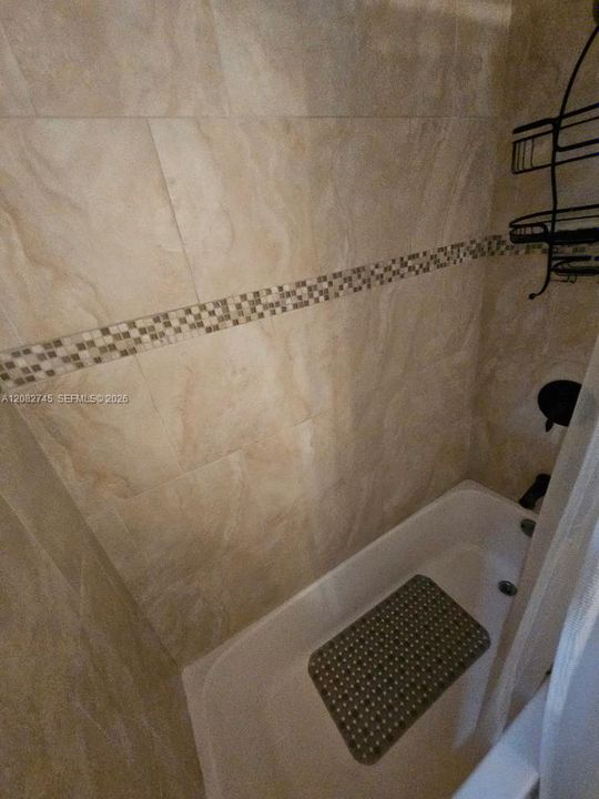 В аренду: $2,800 (2 спален, 2 ванн, 1605 Квадратных фут)