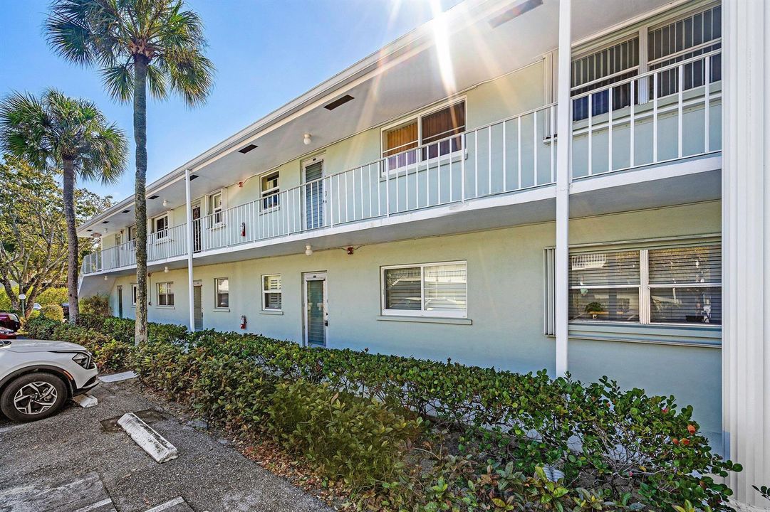 002-2440Southwest22ndAvenue-703-DelrayBe