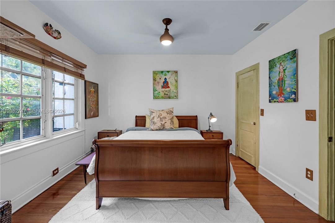 For Rent: $6,500 (2 beds, 1 baths, 1414 Square Feet)