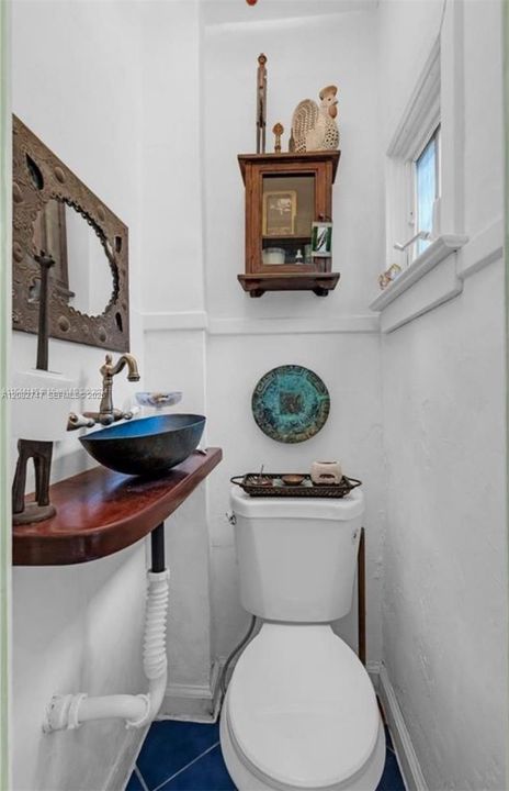 For Rent: $6,500 (2 beds, 1 baths, 1414 Square Feet)