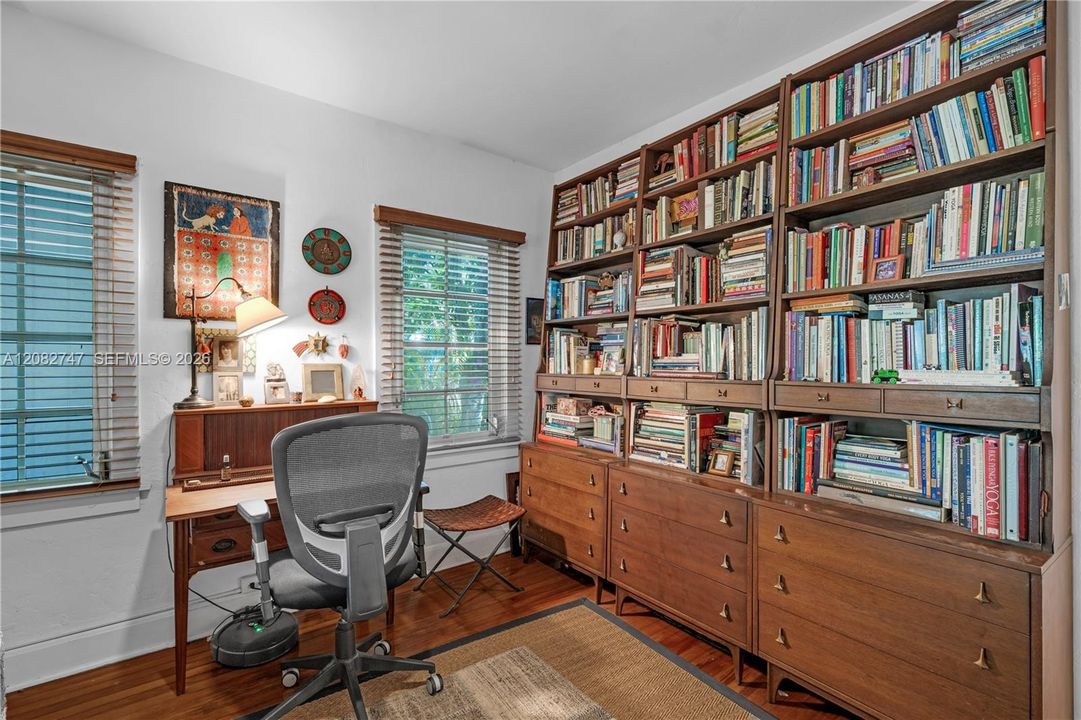 For Rent: $6,500 (2 beds, 1 baths, 1414 Square Feet)
