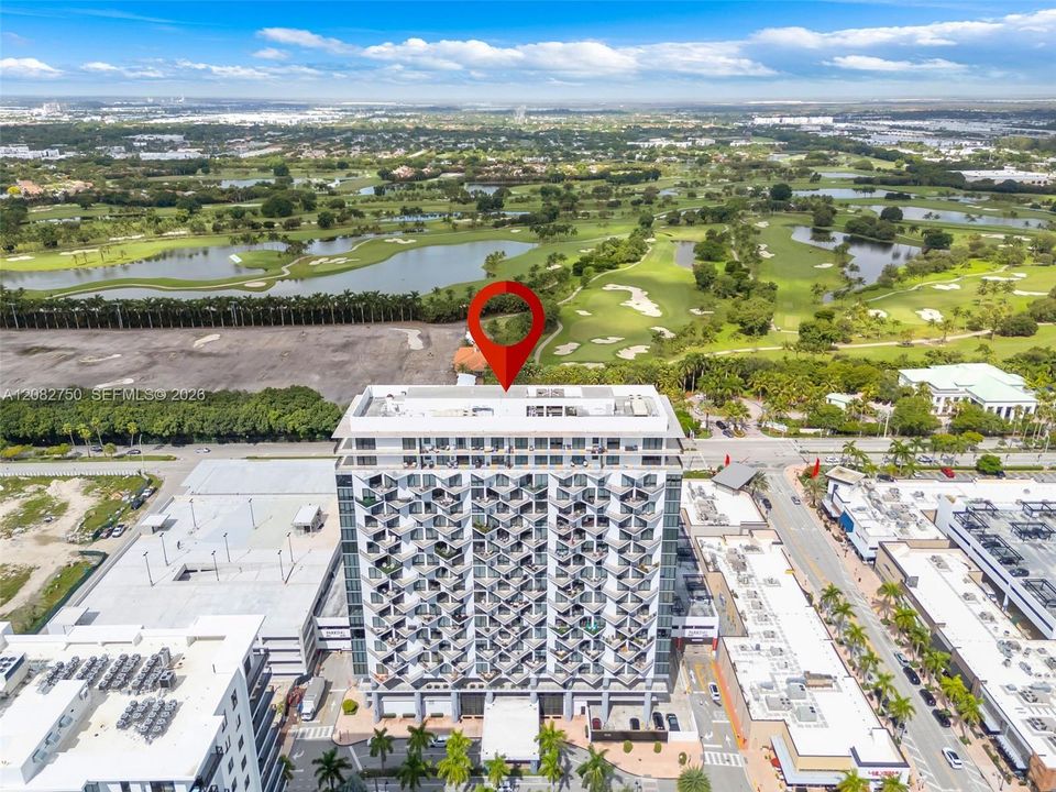 En Venta: $494,500 (2 camas, 2 baños, 950 Pies cuadrados)