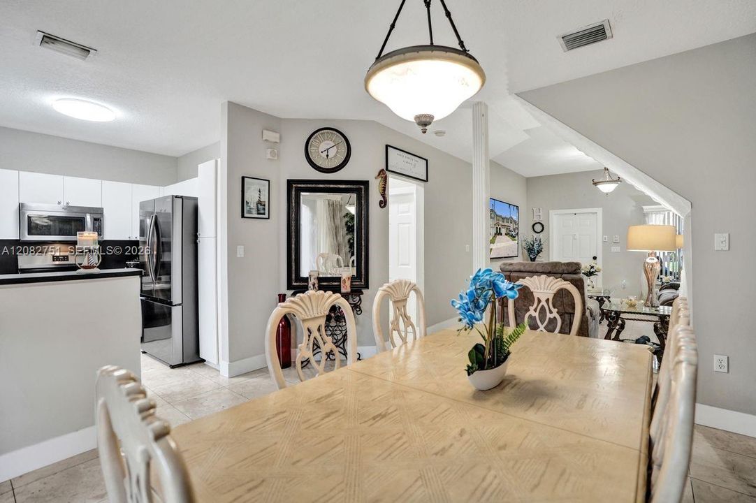 For Sale: $505,000 (3 beds, 2 baths, 1480 Square Feet)