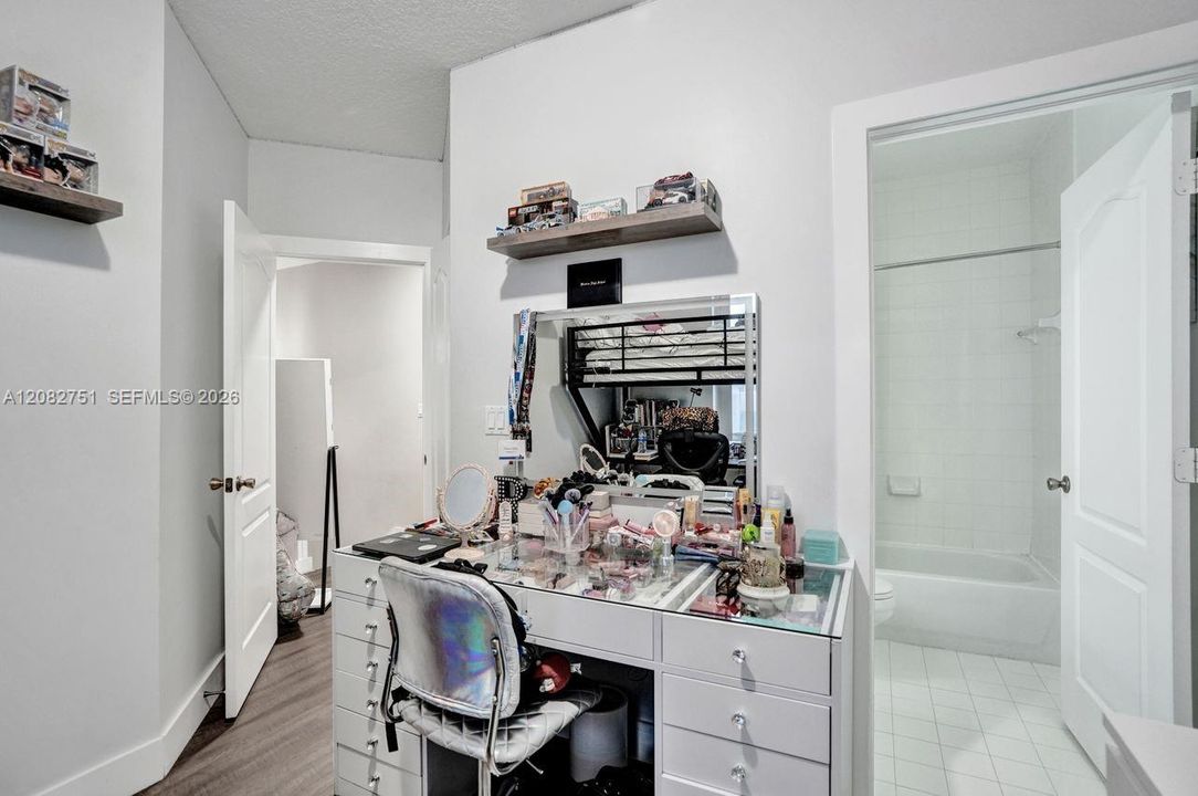 For Sale: $505,000 (3 beds, 2 baths, 1480 Square Feet)