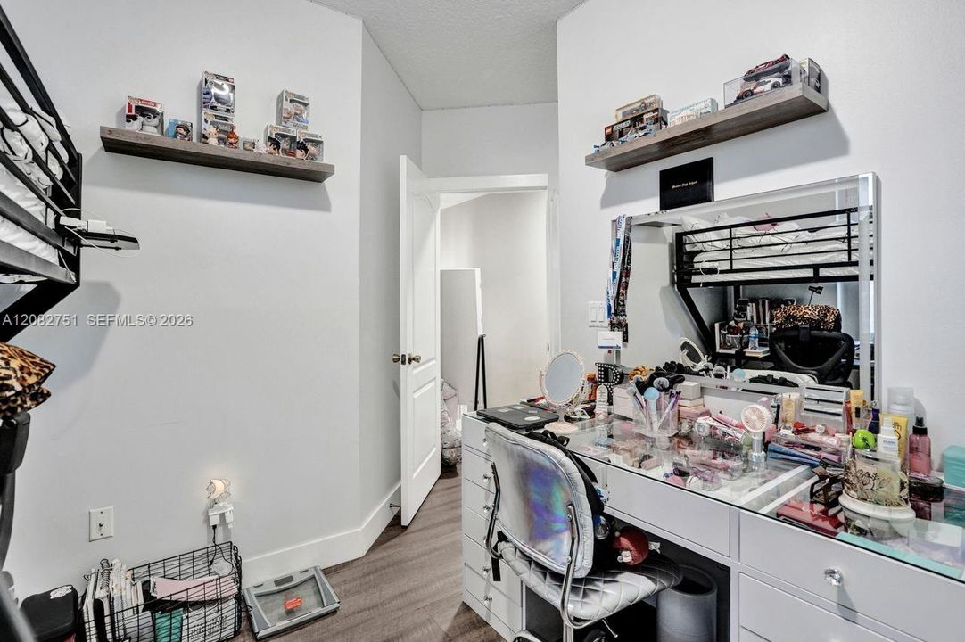 For Sale: $505,000 (3 beds, 2 baths, 1480 Square Feet)