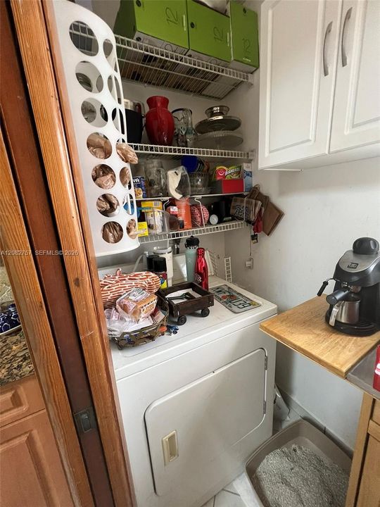 На продажу: $699,900 (3 спален, 2 ванн, 1584 Квадратных фут)
