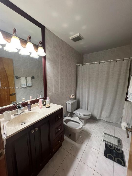 На продажу: $699,900 (3 спален, 2 ванн, 1584 Квадратных фут)