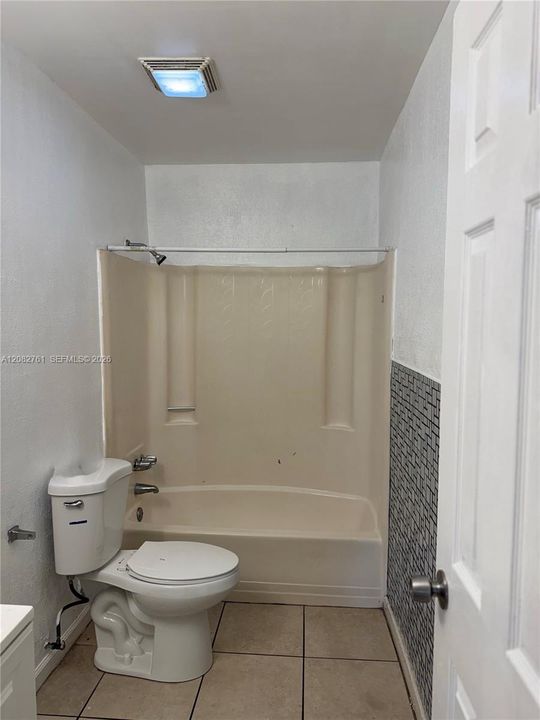 For Rent: $3,500 (3 beds, 2 baths, 1170 Square Feet)