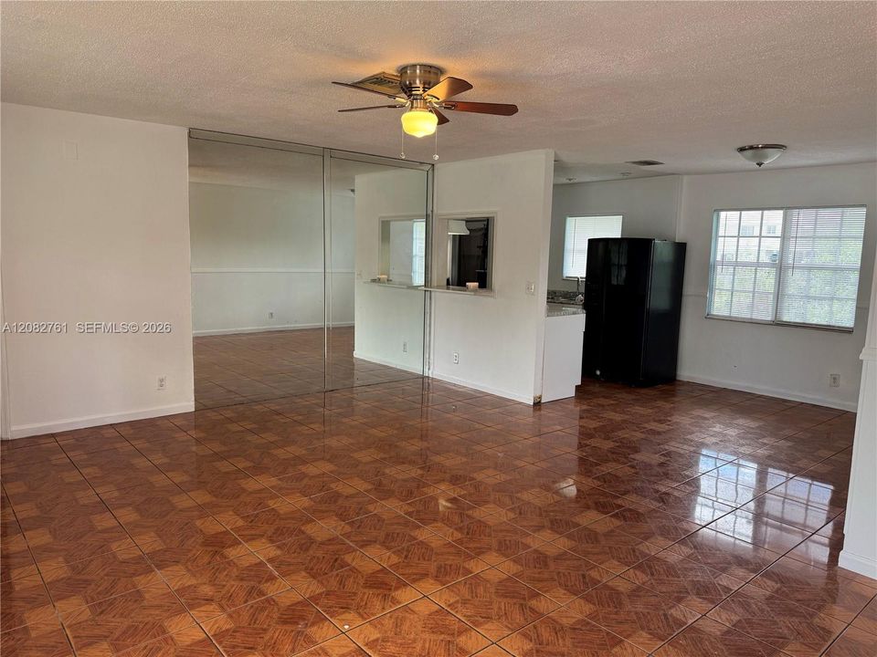 For Rent: $3,500 (3 beds, 2 baths, 1170 Square Feet)