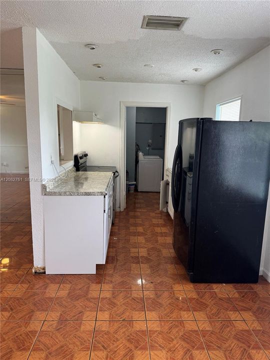 For Rent: $3,500 (3 beds, 2 baths, 1170 Square Feet)