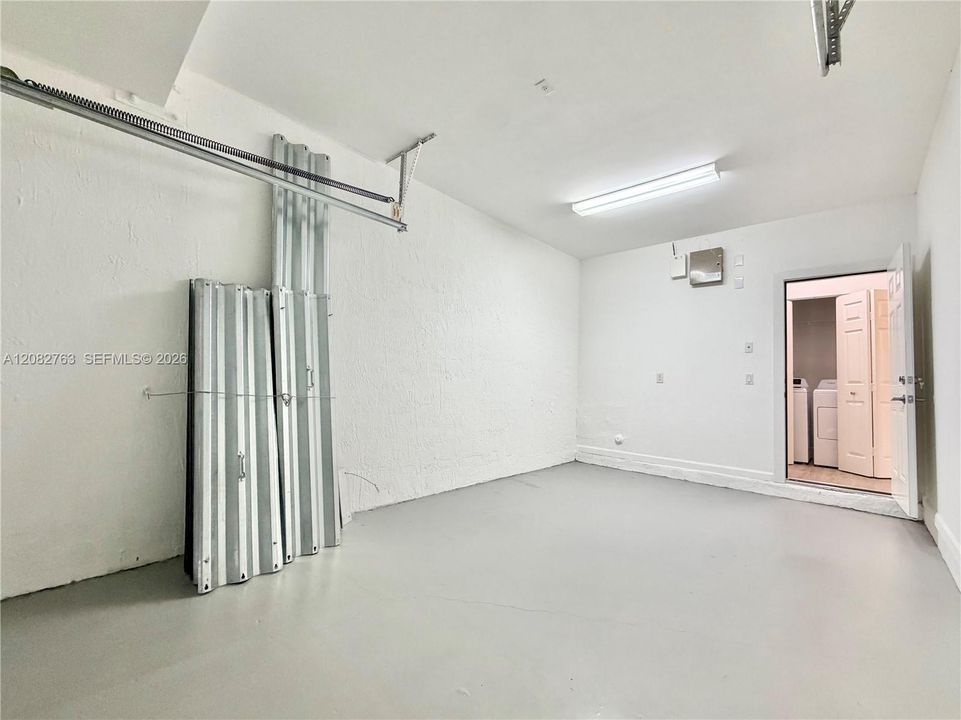 На продажу: $409,990 (3 спален, 2 ванн, 1669 Квадратных фут)