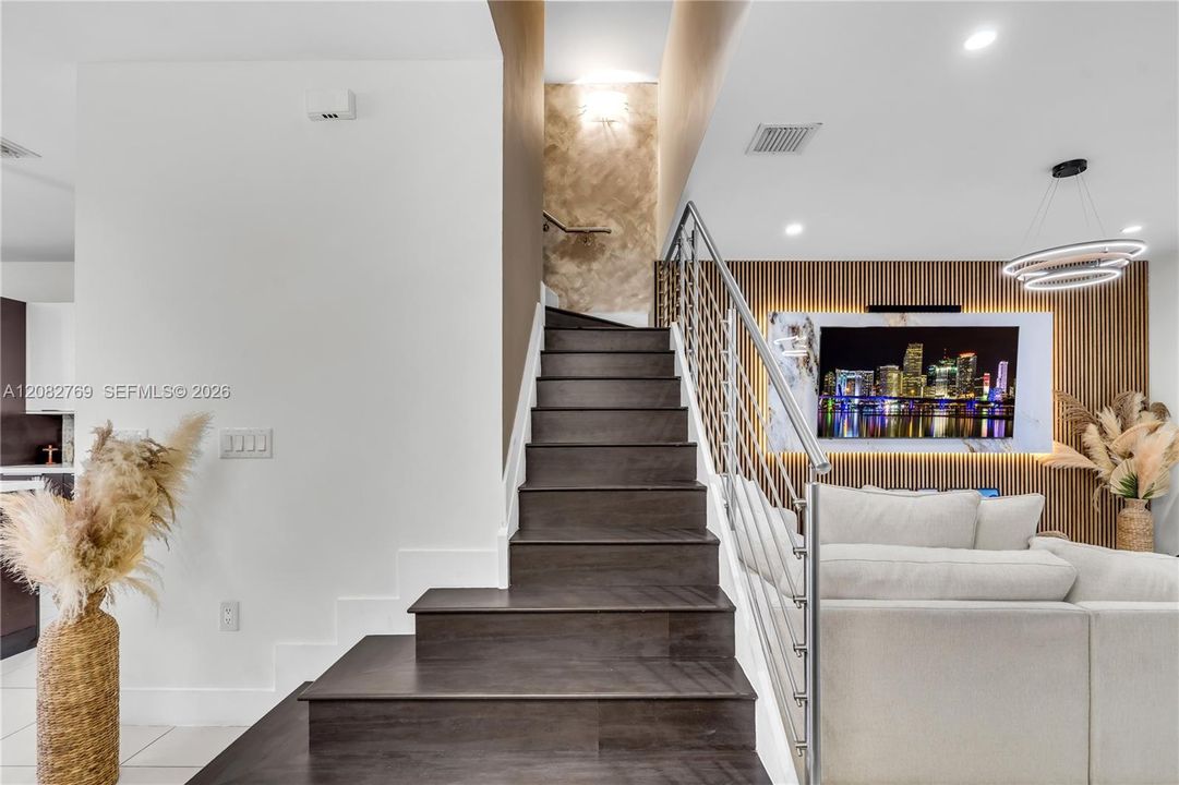 For Sale: $849,000 (4 beds, 3 baths, 1862 Square Feet)