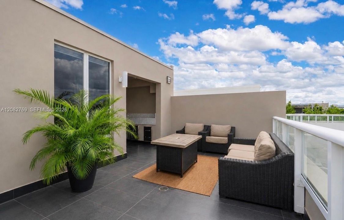 For Sale: $849,000 (4 beds, 3 baths, 1862 Square Feet)