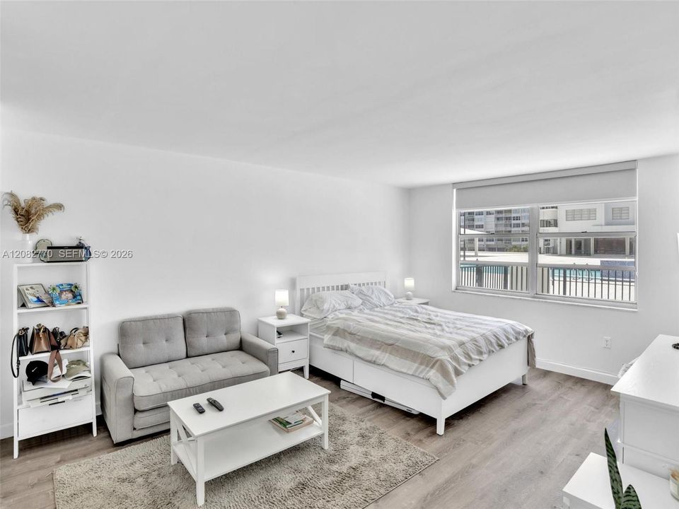 For Sale: $260,000 (2 beds, 2 baths, 1300 Square Feet)
