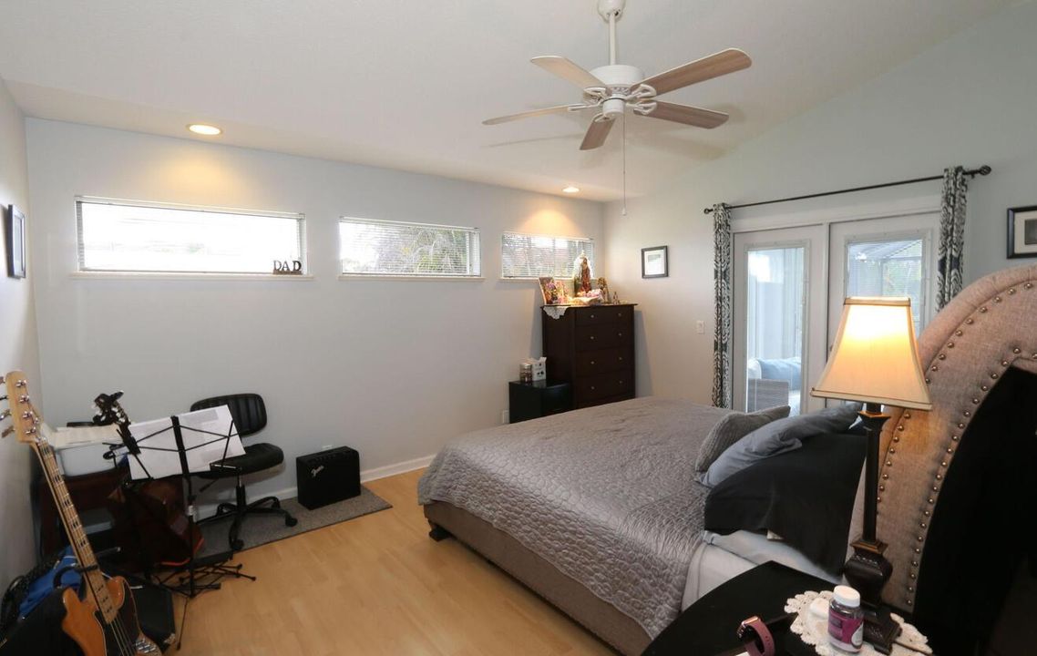 SPACIOUS PRIMARY BEDROOM