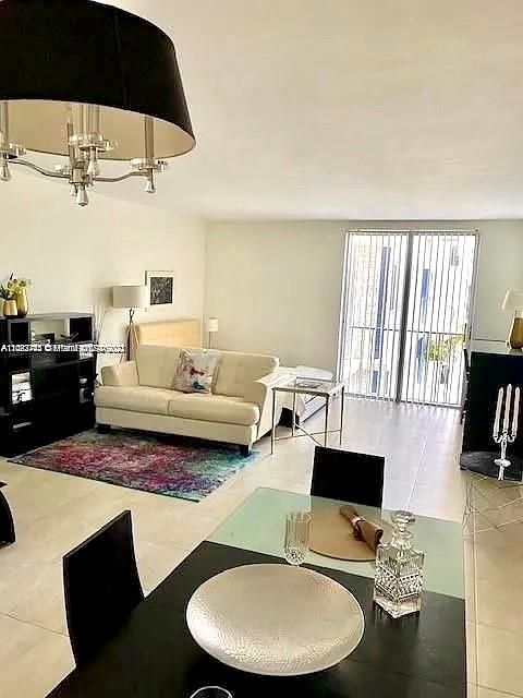 En Renta: $2,350 (0 camas, 1 baños, 560 Pies cuadrados)