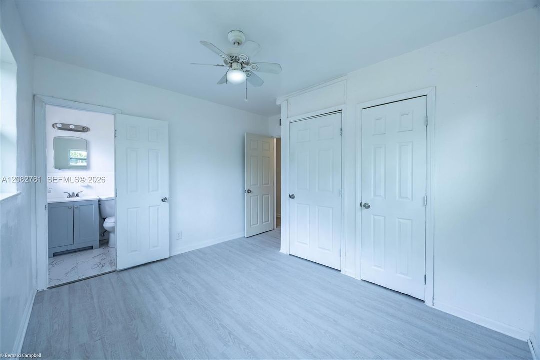 На продажу: $460,000 (5 спален, 2 ванн, 1802 Квадратных фут)