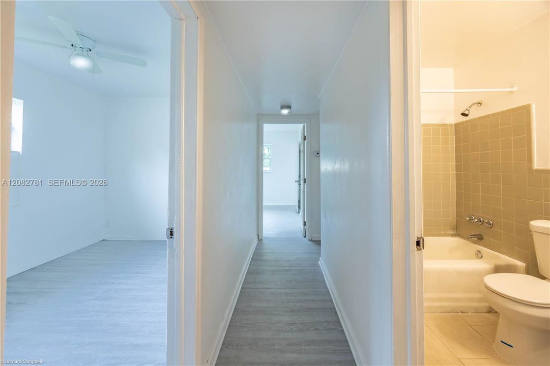 На продажу: $460,000 (5 спален, 2 ванн, 1802 Квадратных фут)