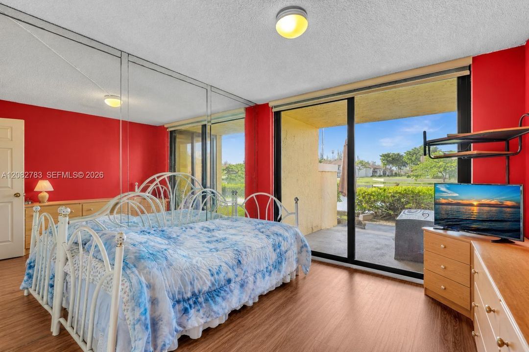En Venta: $244,900 (2 camas, 2 baños, 1134 Pies cuadrados)