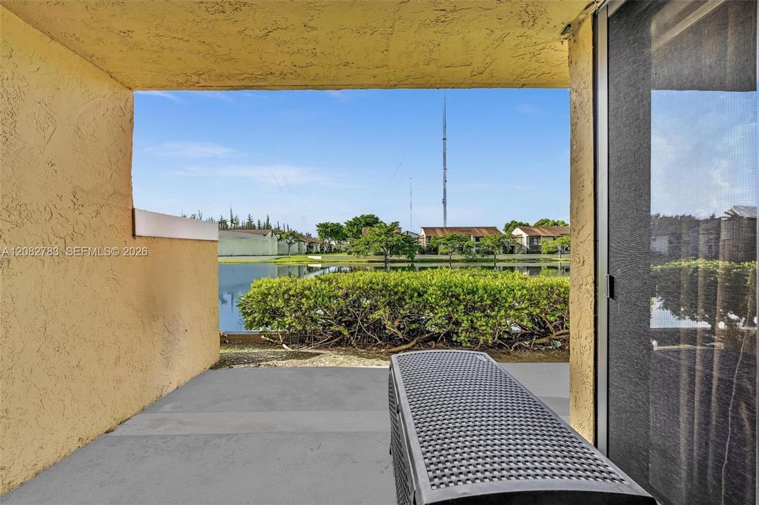 En Venta: $244,900 (2 camas, 2 baños, 1134 Pies cuadrados)