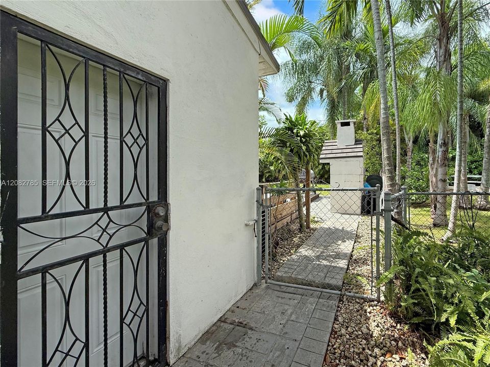 En Venta: $1,795,000 (3 camas, 2 baños, 1271 Pies cuadrados)