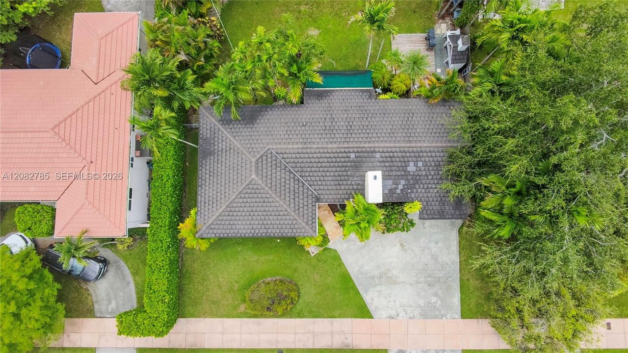 En Venta: $1,795,000 (3 camas, 2 baños, 1271 Pies cuadrados)