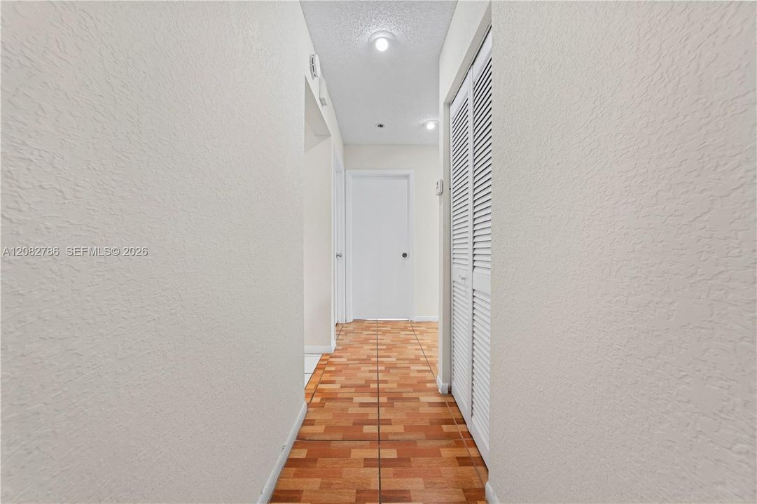 En Venta: $550,000 (3 camas, 2 baños, 1510 Pies cuadrados)