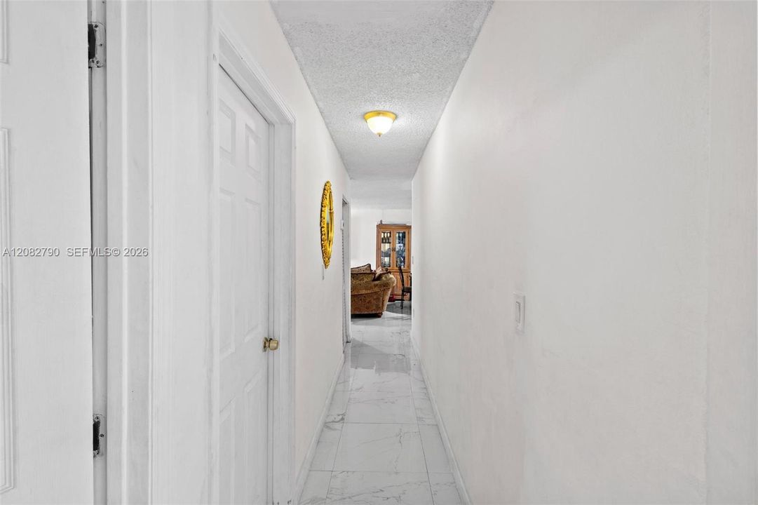 En Venta: $525,000 (4 camas, 2 baños, 1334 Pies cuadrados)