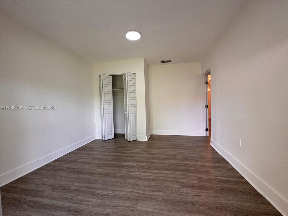 В аренду: $2,600 (2 спален, 1 ванн, 2150 Квадратных фут)