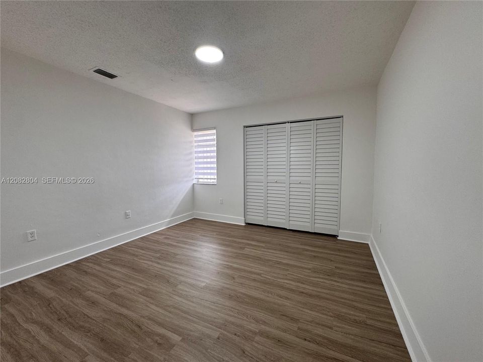 В аренду: $2,600 (2 спален, 1 ванн, 2150 Квадратных фут)