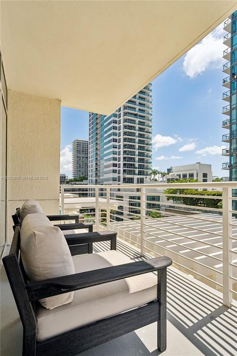 En Venta: $580,000 (2 camas, 2 baños, 1190 Pies cuadrados)