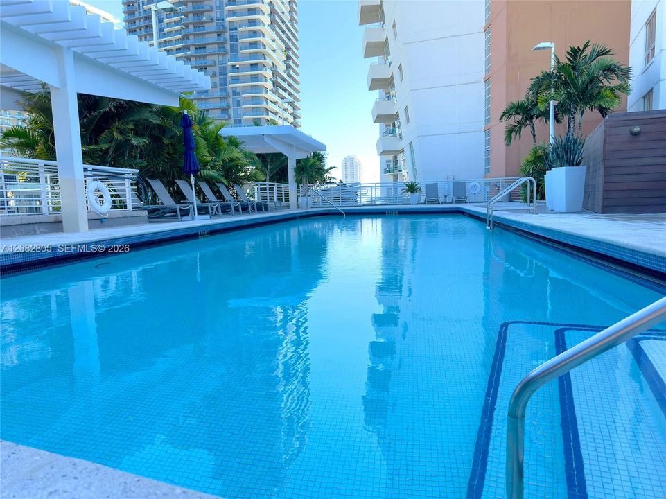 En Venta: $580,000 (2 camas, 2 baños, 1190 Pies cuadrados)
