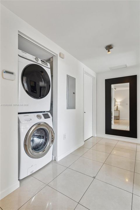 En Venta: $580,000 (2 camas, 2 baños, 1190 Pies cuadrados)