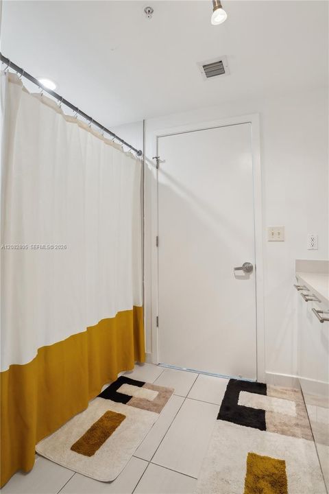 En Venta: $580,000 (2 camas, 2 baños, 1190 Pies cuadrados)