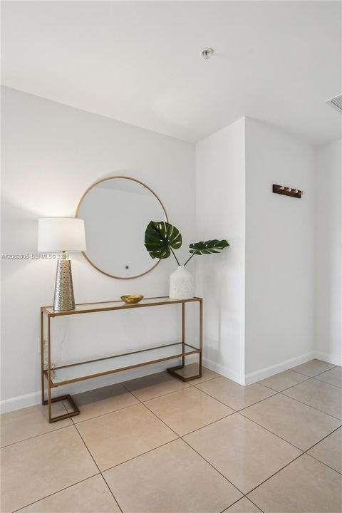 En Venta: $580,000 (2 camas, 2 baños, 1190 Pies cuadrados)