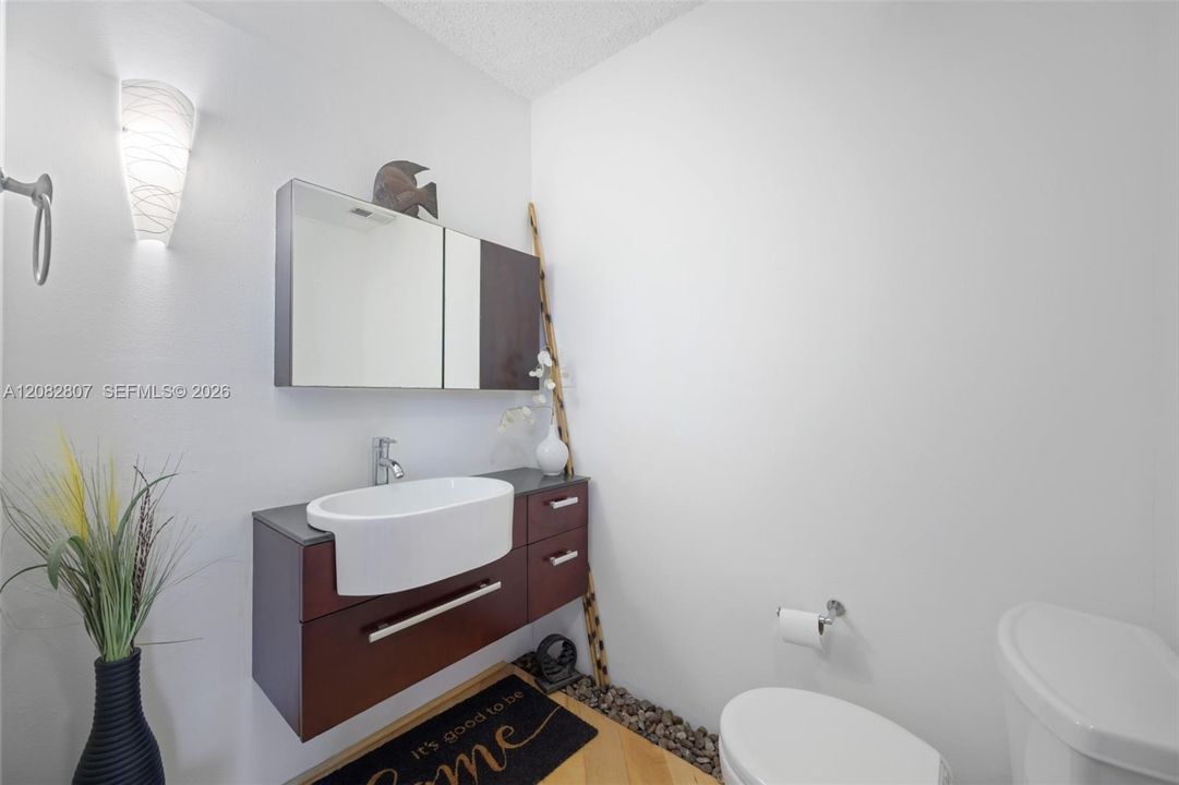 En Venta: $269,000 (1 camas, 1 baños, 787 Pies cuadrados)