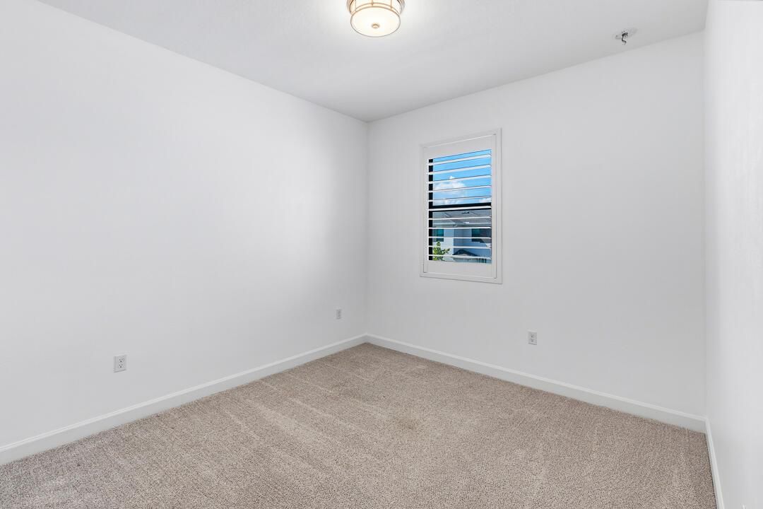 14131 SW Thorens Drive-38