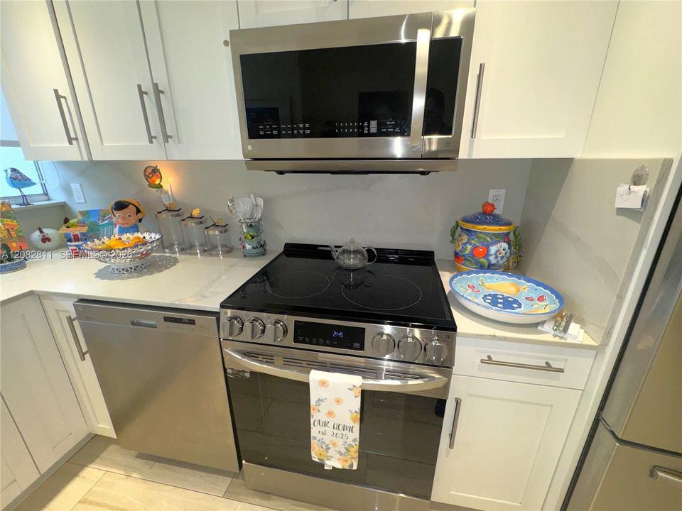 En Venta: $395,000 (2 camas, 1 baños, 970 Pies cuadrados)