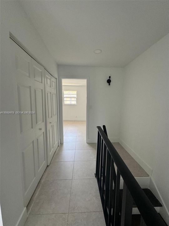 For Rent: $2,900 (3 beds, 2 baths, 1400 Square Feet)