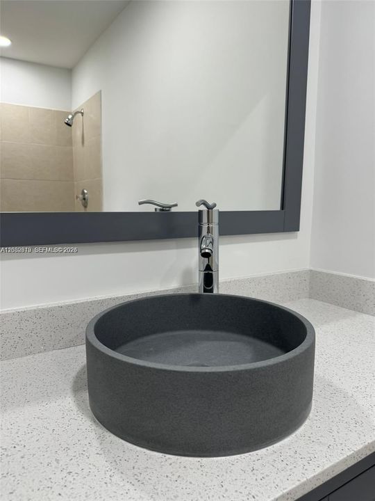 For Rent: $2,900 (3 beds, 2 baths, 1400 Square Feet)