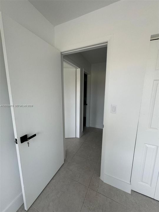 For Rent: $2,900 (3 beds, 2 baths, 1400 Square Feet)